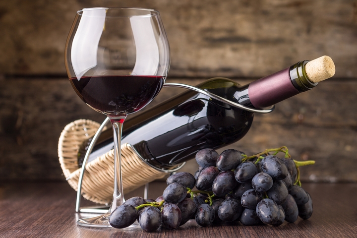 5 Red Wine Health Benefits - Why to Drink Red Wine